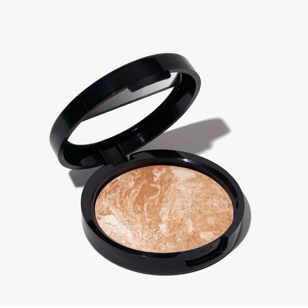 🛍️NWOB Laura Geller Baked Body Frosting All Over Face & Body Glow - 24K Glow